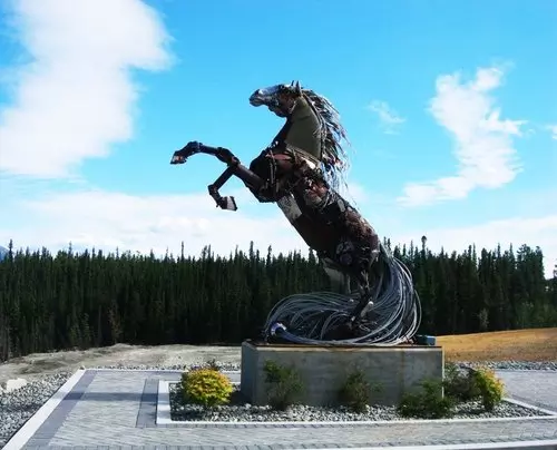 Whitehorse, Yellowknife y Edmonton: Un Viaje Imperdible por Paisajes Majestuosos y Ciudades Inolvidables
