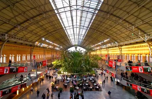 Llegada a Estación de Tren Atocha Madrid