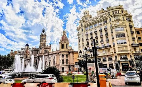 Palacio de la Generalitat | Torres de Serranos | Barrio del Carmen.