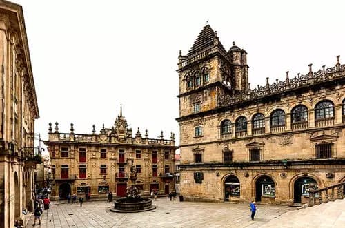 Plaza de Platerías | Museo del Pueblo Gallego | Arco de Mazarelos.