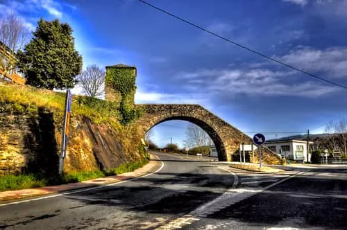 Llegada a Portomarín | Puente del Miño | Ayuntamiento de Portomarín.