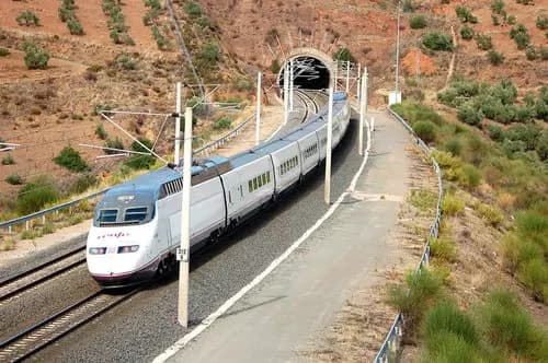 Viaje en tren de Murcia a Granada.
