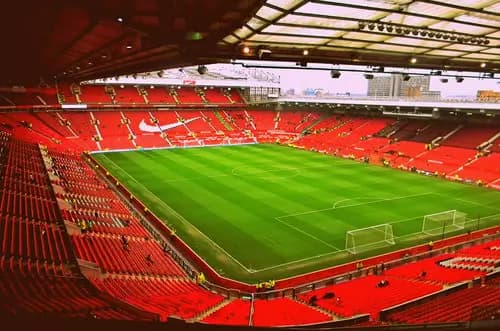 Museo de Ciencia e Industria | Canal Street | Estadio Old Trafford.