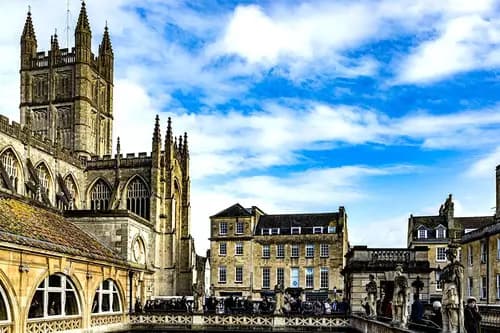 Viaje Relajante y Escénico: De Oxford a Bath en Tren.