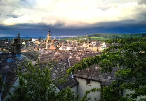 De Manchester a Kendal: Rumbo al Lake District.