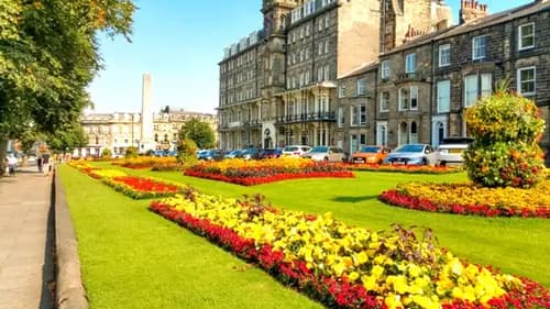 Paseo por los Jardines de Harlow Carr | Paseo por la ciudad y sus tiendas | Harrogate International Centre.
