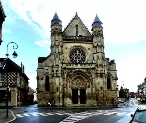 ¡Explora Compiègne desde el Primer Momento!