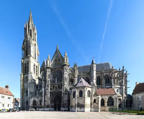Visita al Museo del Caballo | Paseo por el Lago de Pierrefonds | Senlis Ciudad Medieval.