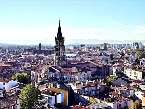 Toulouse: Donde Comienza tu Aventura en la Ciudad Rosa.