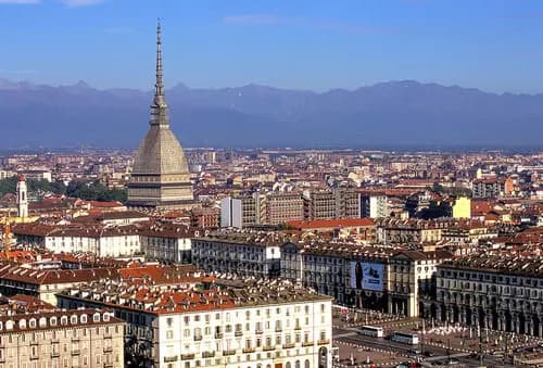 Rutas de Encanto Italiano: Milán, Turín y Génova en Tren de Alta Velocidad.