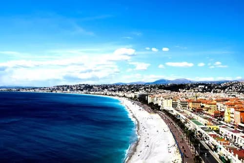 ¡Vive la Magia Francesa en Tren: París, Niza y Cannes te Esperan!