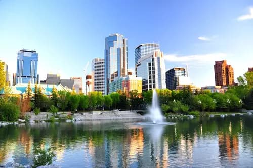 Adiós con Estilo: Una Mañana Inolvidable en Vendome Café para Culminar tu Estancia en Calgary.