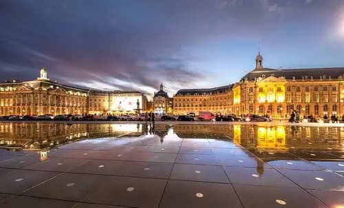 De Vuelta a la Elegante Burdeos: Viaje en Tren de Toulouse a Burdeos