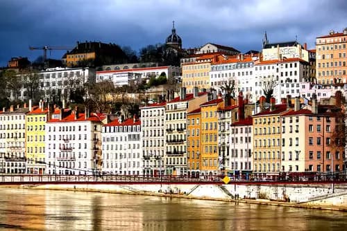 Paseo Provenzal: Lyon, Aviñón y Aix-en-Provence en Tren