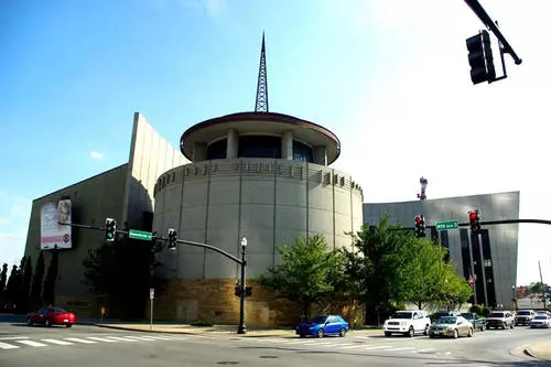 Grand Ole Opry | Country Music Hall of Fame and Museum | Music City Walk of Fame