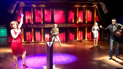 Madame Tussauds Nashville | Centro comercial Opry Mills | John Seigenthaler Pedestrian Bridge