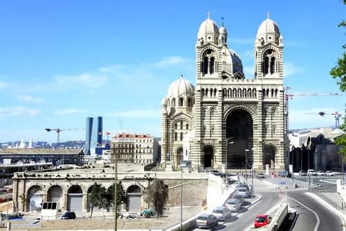 Entre Viñedos y Mar: Viaje en Tren de Montpellier a Marsella