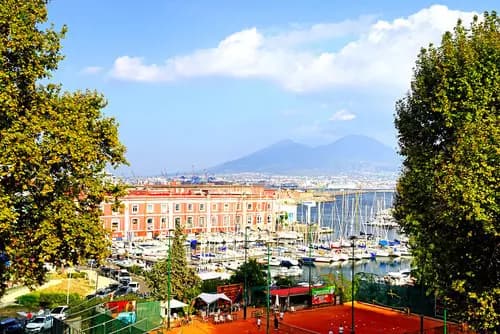 Ritmo del Sur: Nápoles, Palermo, Cagliari en Tren.