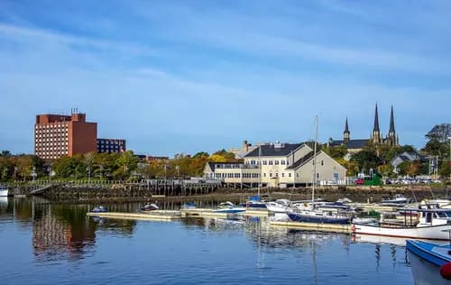 Charlottetown Auténtica: Patrimonio y Belleza en Cada Esquina