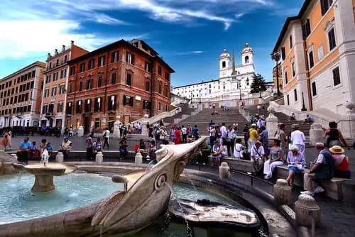 Viaje de Vuelta: Venecia a Roma en Tren de Alta Velocidad.