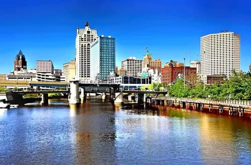 ¡Prepárate para Milwaukee: Tu Aventura Comienza Aquí!