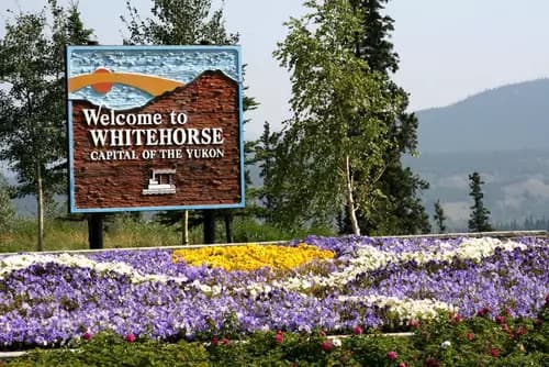 Desde la Ciudad Ártica de Yellowknife Hasta la Encantadora Whitehorse