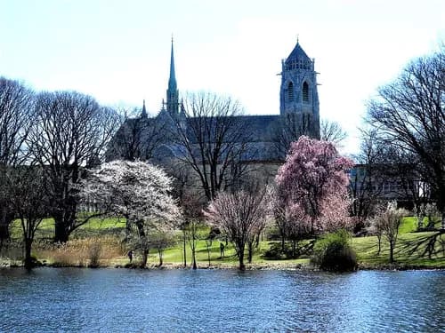 Branch Brook Park | Turtle Back Zoo | The Mills at Jersey Gardens