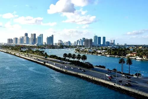 Rumbo al Encanto Sureño: Miami, Jacksonville, Savannah