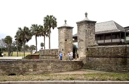 Finaliza Tu Viaje con el Encanto Local de St. Augustine