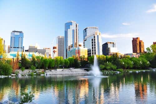 Avanza Hacia tu Próximo Destino: Calgary