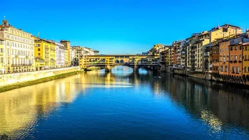 (Jueves) Florencia – Asís - Roma. 