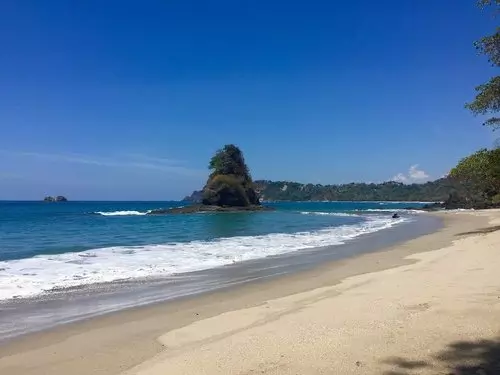 Beach time! Transfer Arenal to Manuel Antonio PK (S/H)