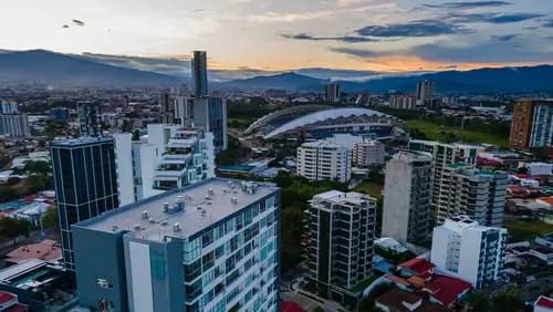 Welcome to Costa Rica, night in San Jose