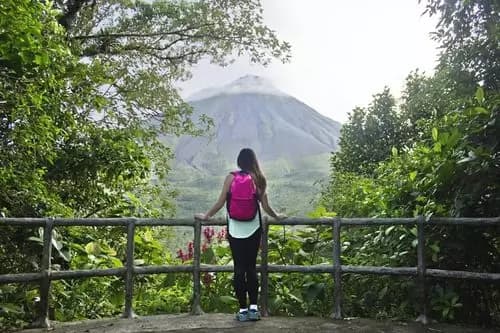 Arenal Volcano (free and with the following options)