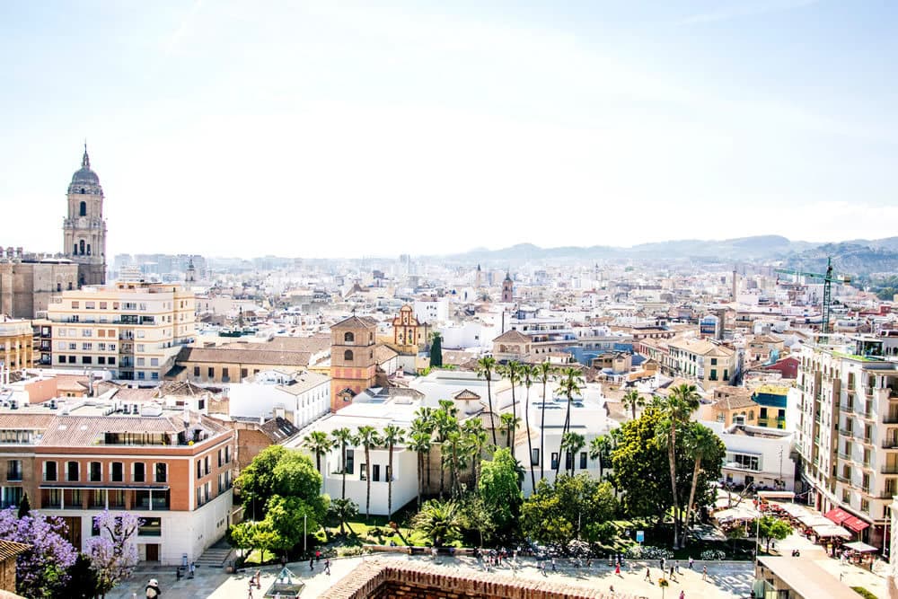 Cultura, Playas y Turismo: Itinerario por Madrid y las Joyas de Andalucía.