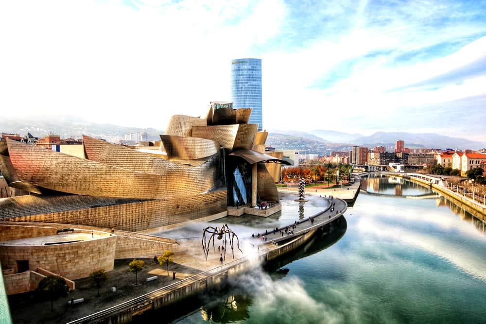 La Esencia del País Vasco: Tour por San Sebastián, Bilbao y Alrededores.