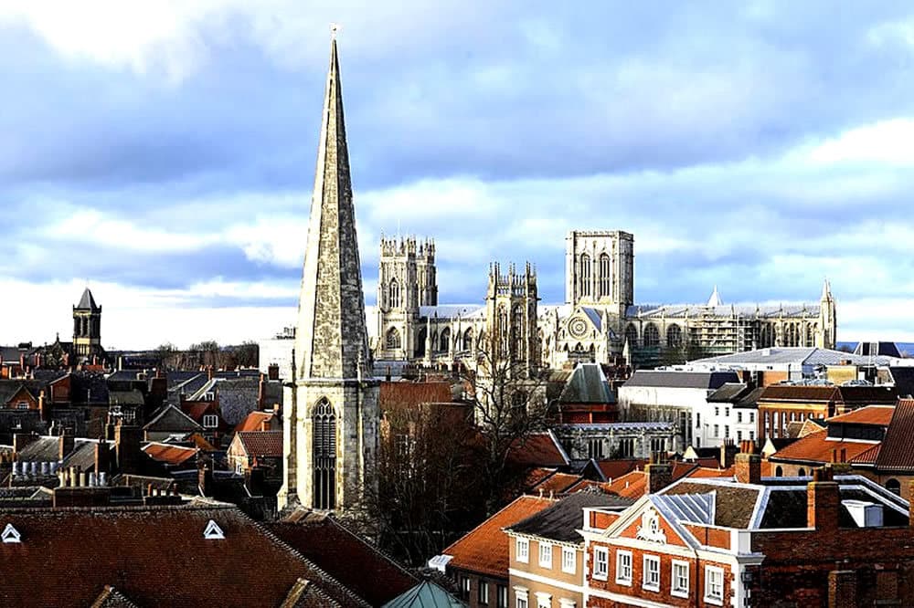 Tour por York Inglaterra: Experiencia Medieval Inolvidable en 5 Días.