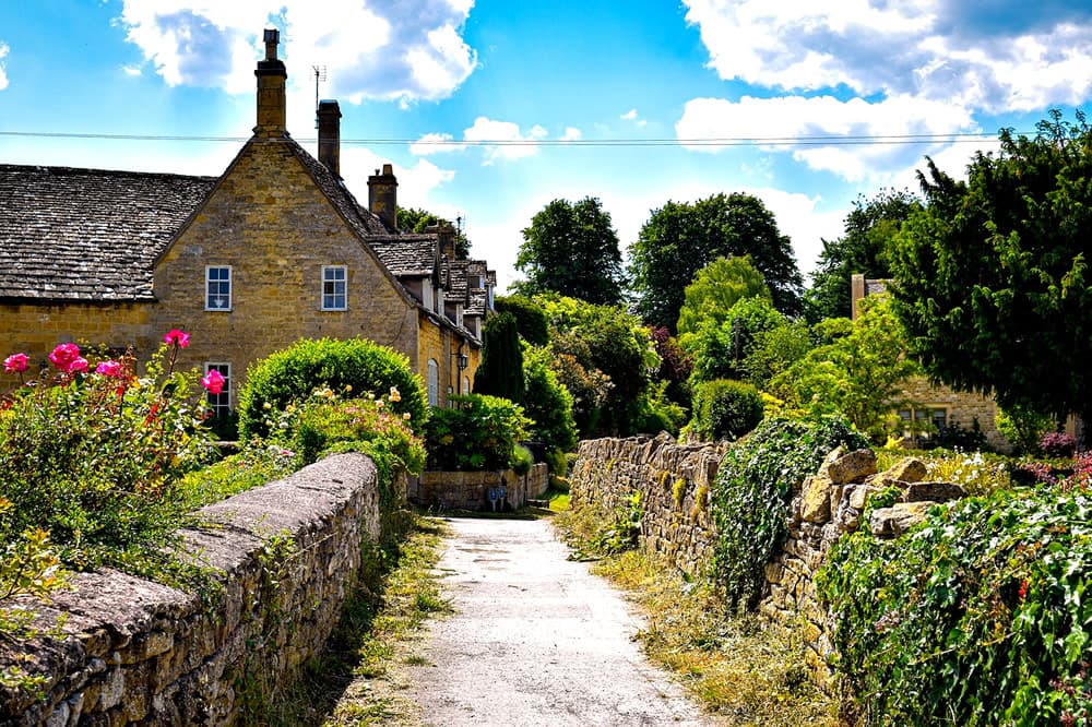Aventura en Coche por los Cotswolds: 11 Días de Encanto e Historia.