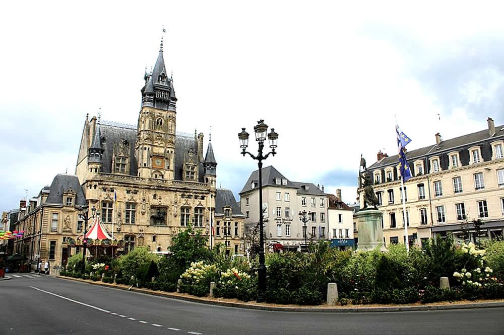 Descubre Compiègne en Tres Días: Un Paseo por sus Lugares Emblemáticos.