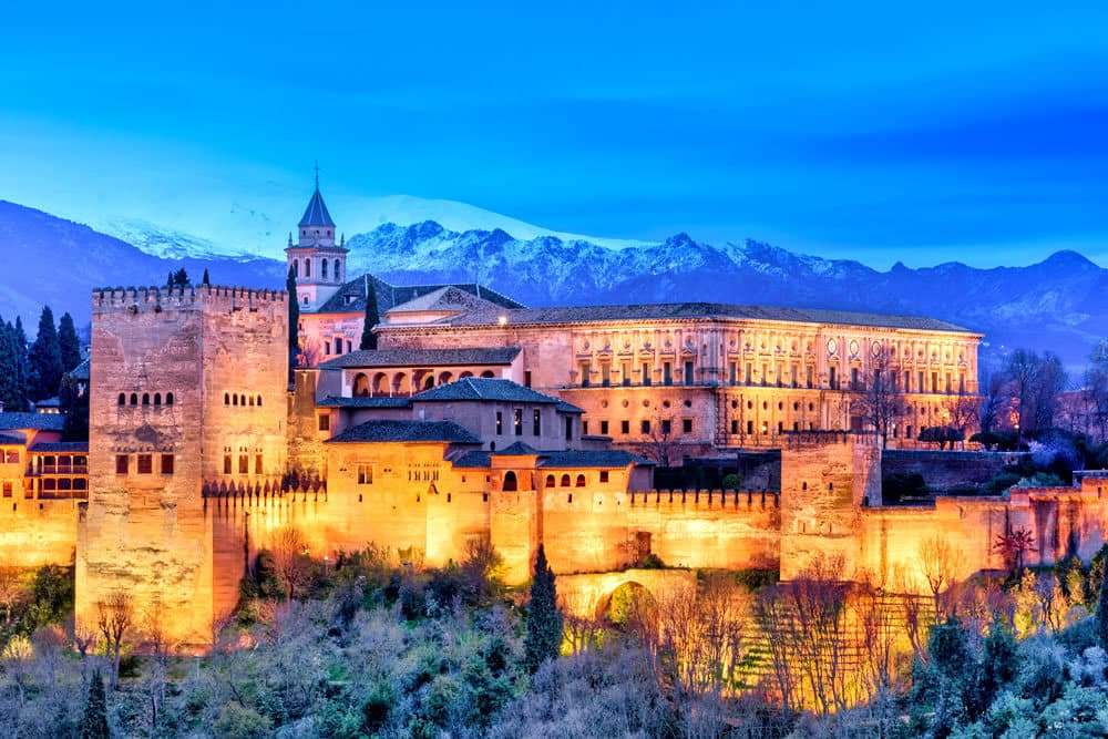 Conoce lo Mejor de Andalucía en un Viaje Inolvidable en AVE desde Madrid.
