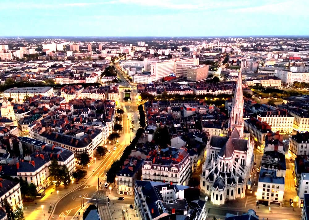 Nantes: Tres Días de Emoción en la Ciudad Atlántica Francesa.