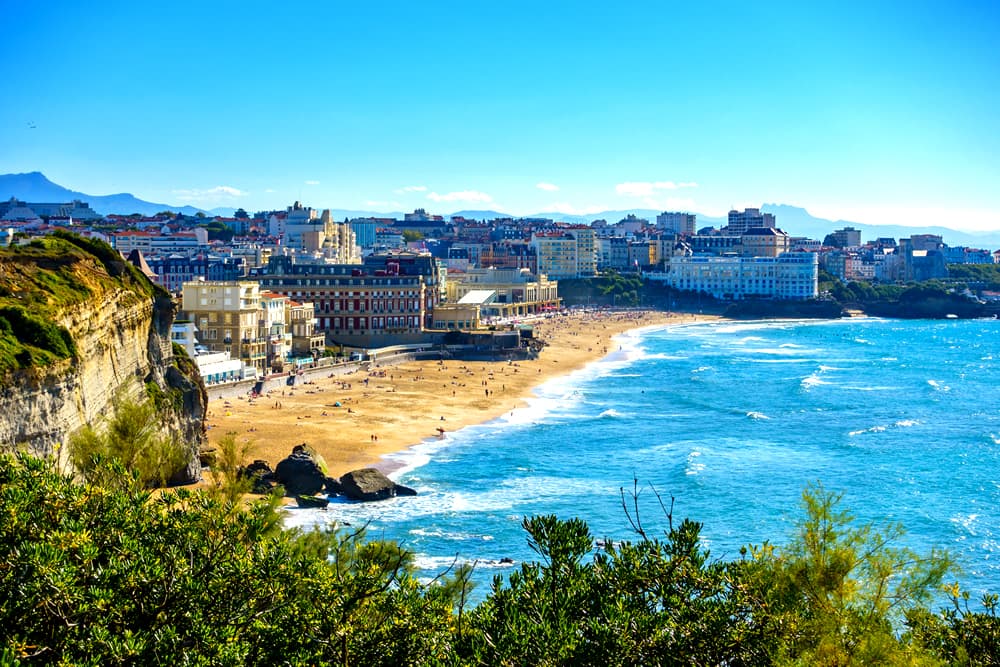 Biarritz a lo Grande: Un Viaje de 5 Días entre Olas, Gastronomía y Cultura Vasca.