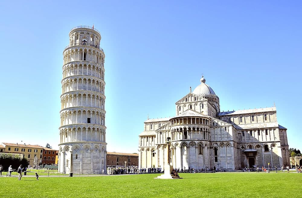 Toscana en Tren: Florencia, Pisa y Lucca, un Viaje de Ensueño.