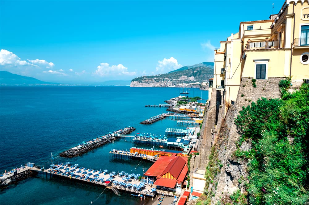Sorrento Soñado: Un Tour de 3 Días en el Corazón de la Costa Amalfitana.