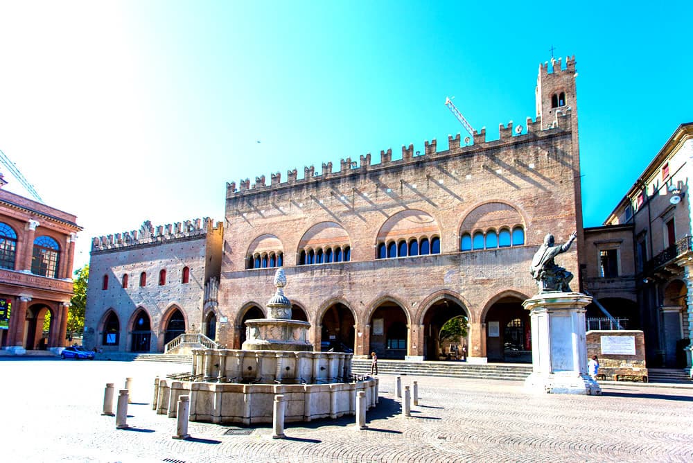 Aventura Cultural en Romaña: Un Tour de 3 Días entre Historia y Delicias.