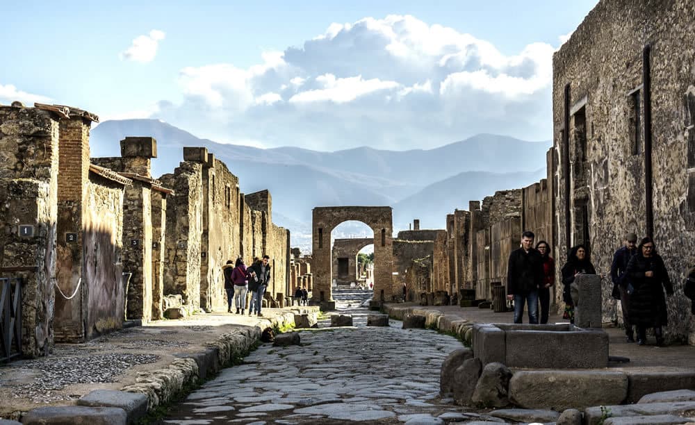 Entre Ruinas y Vistas Panorámicas: Tour Exclusivo por Pompeya en 3 Días.