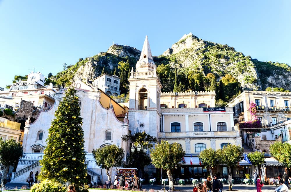 Aventura Siciliana: Tour de 4 Días por Taormina y los Secretos del Etna.