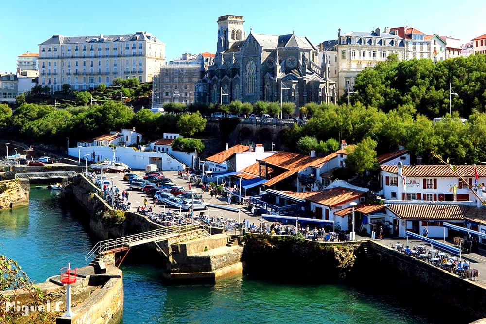 Biarritz en Breve: Un Recorrido de 2 Días por el Corazón Vasco-Francés.
