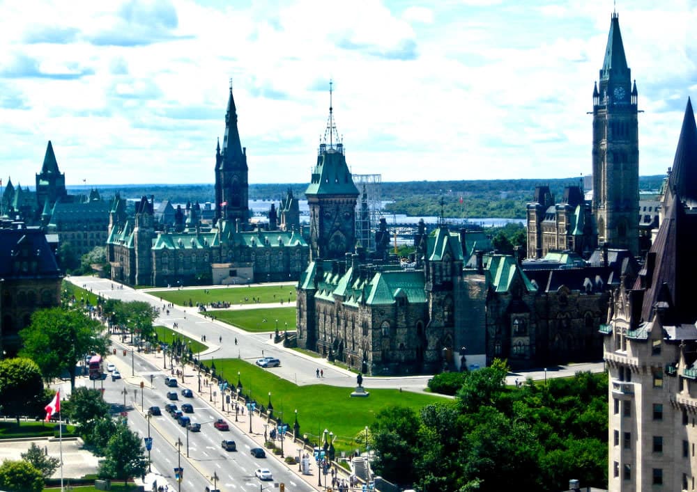 Capital Canadiense en 6 Días: Un Tour Inolvidable por Ottawa.