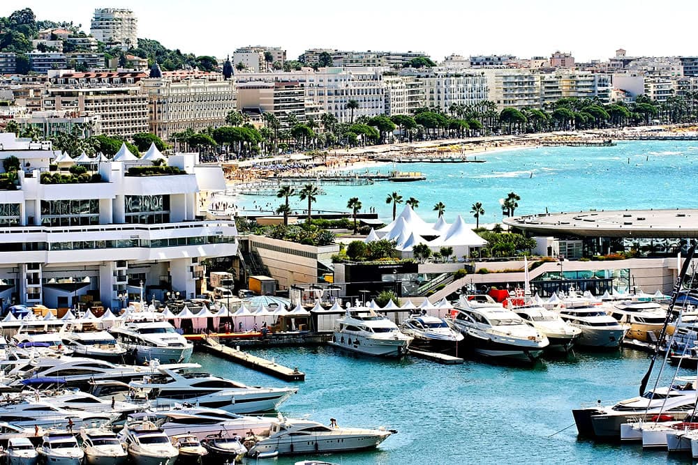 Riviera Francesa: Travesía de Ensueño por Niza, Cannes y Aix-en-Provence.
